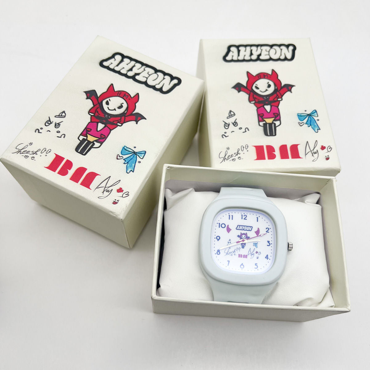 KPOP AHYEON Cartoon Watch