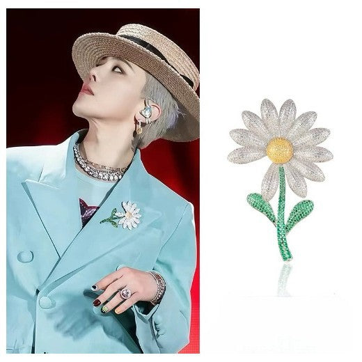 GD Daisy Brooch Pin