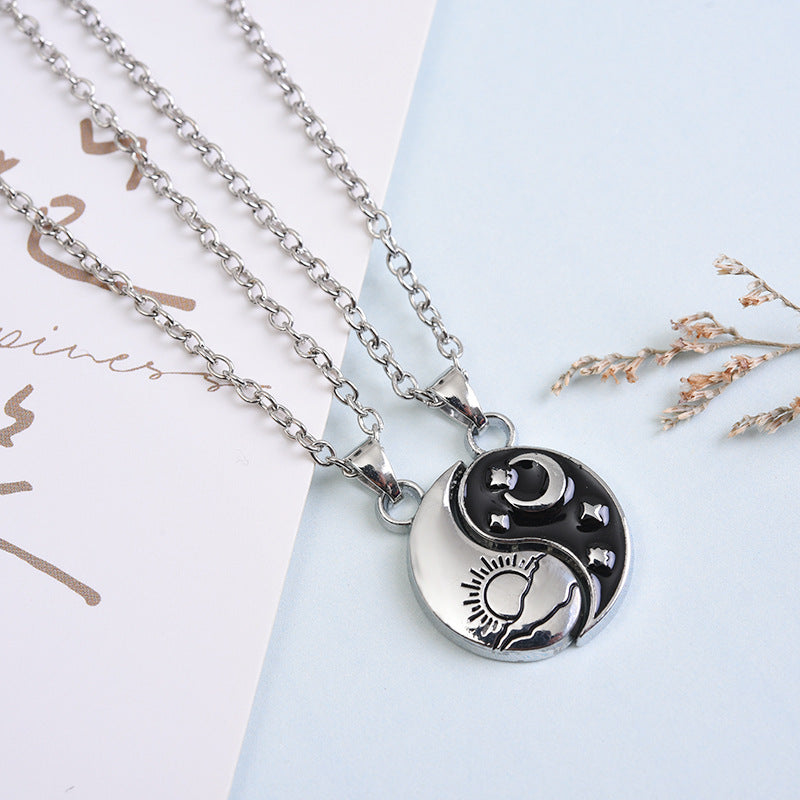BEST FRIENDS Heart-shaped Pendant Necklace
