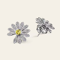 GD Daisy Stud Earrings