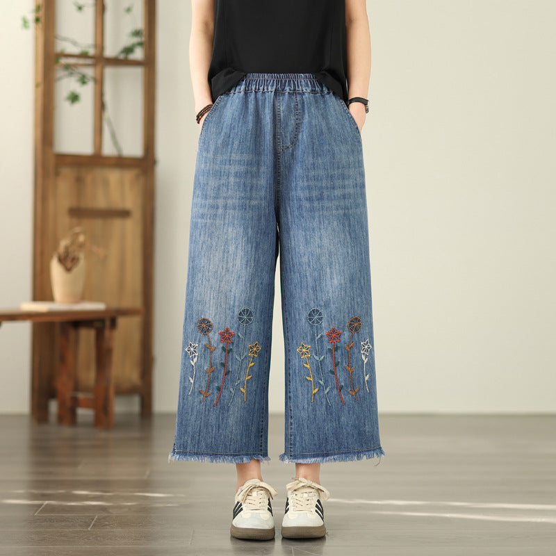 Women's Floral Embroidered Elastic Waist Jeans