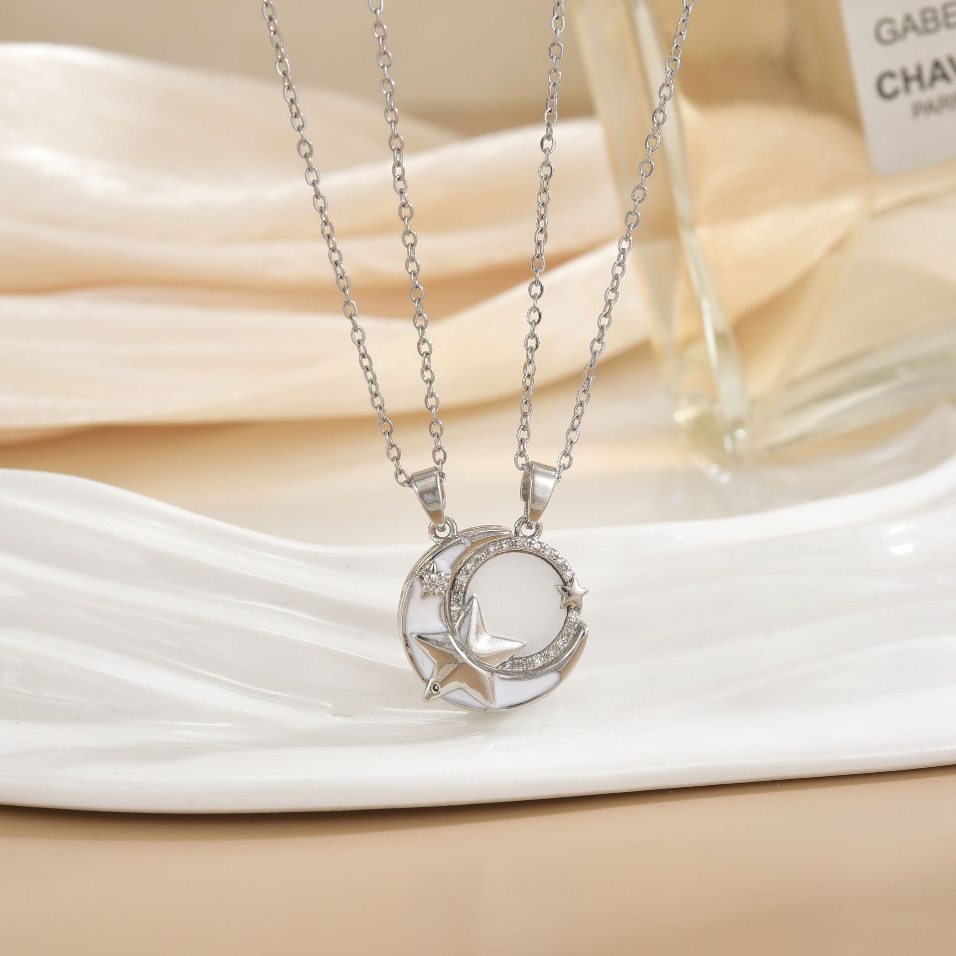 Versatile Magnetic Sun Moon Couple Necklace