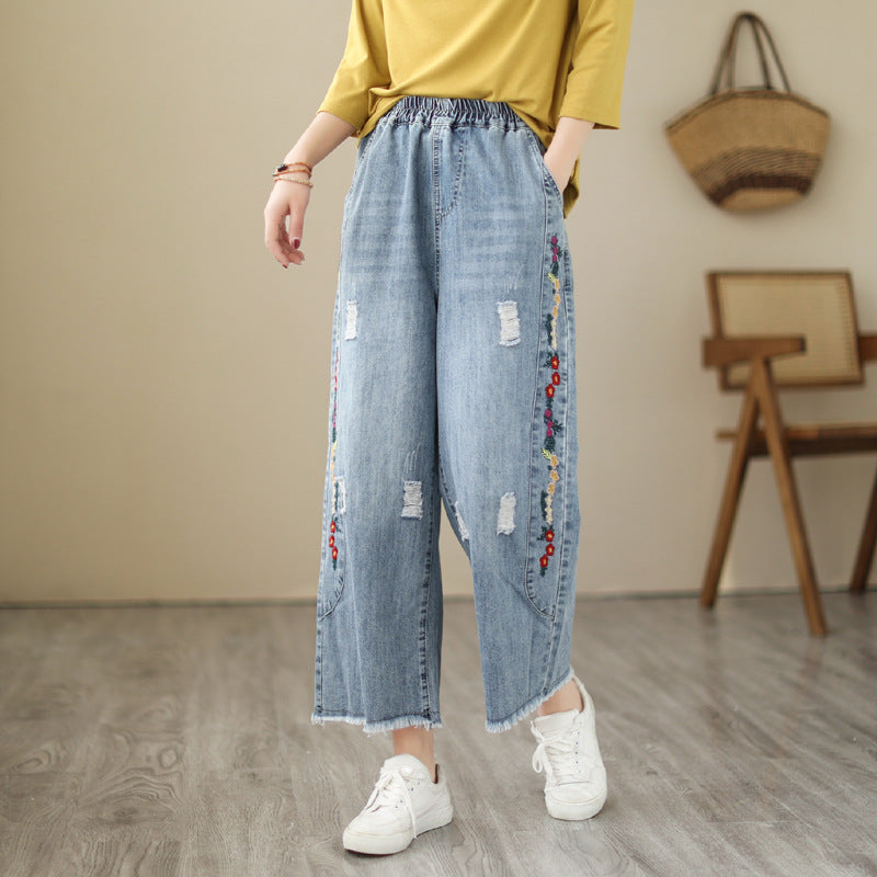 Women's Floral Embroidered Elastic Waist Jeans
