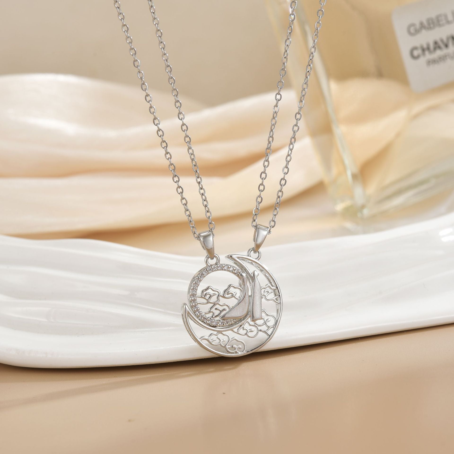 Versatile Magnetic Sun Moon Couple Necklace