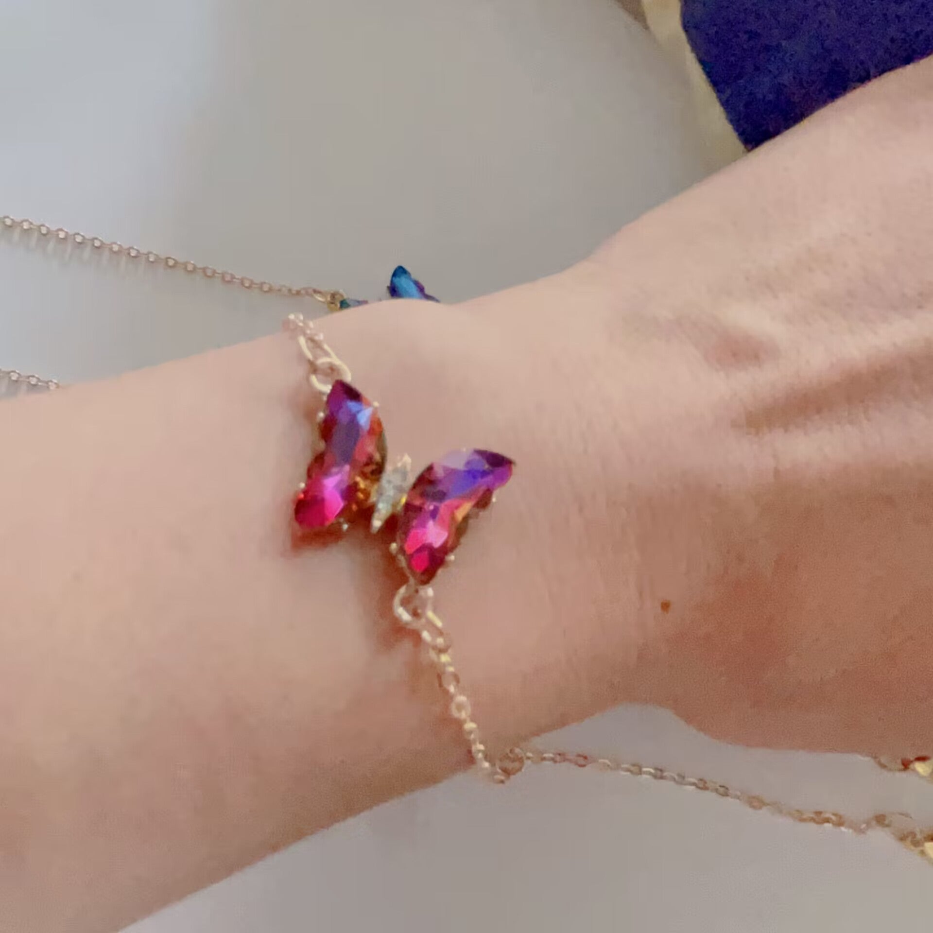 Women's Gradient Butterfly Necklace