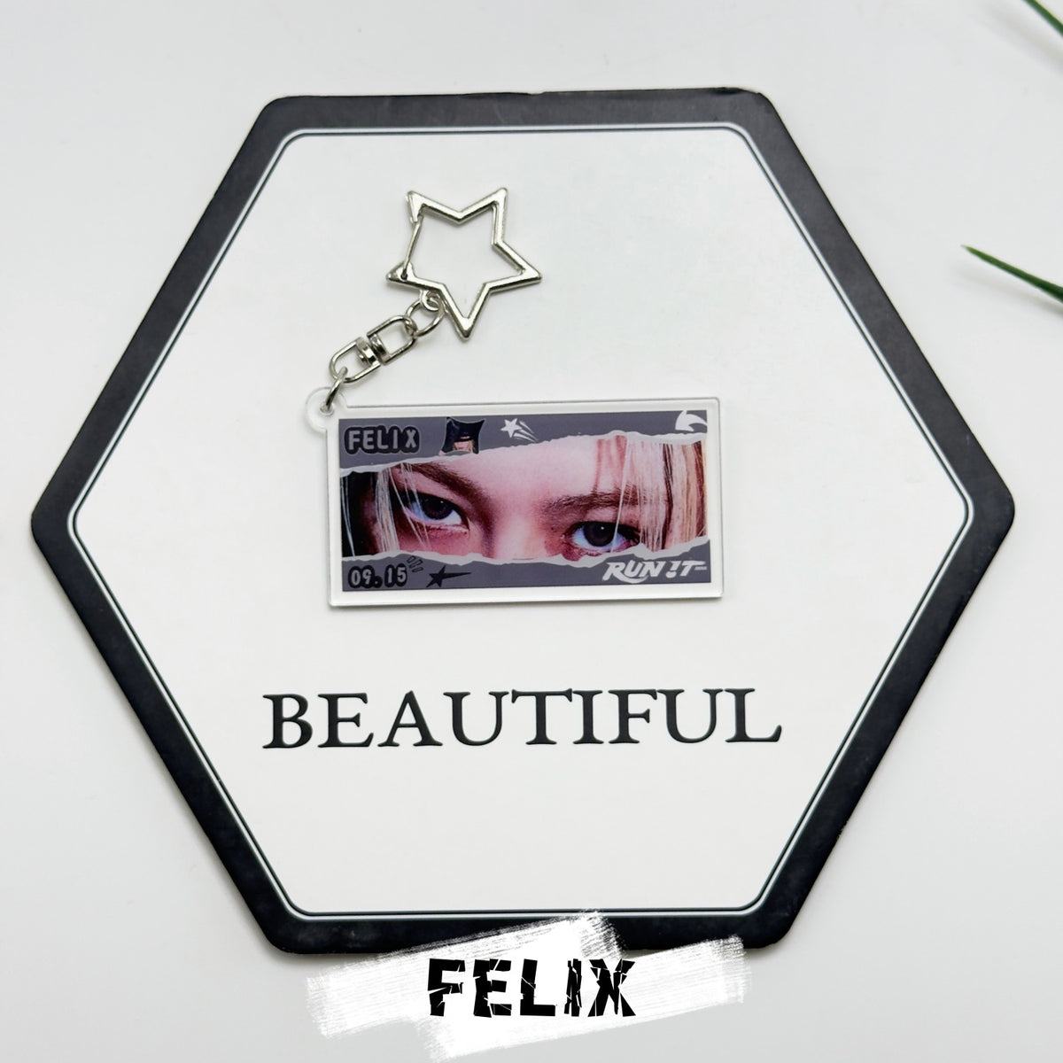 SKZ RUN IT Eyes Acrylic Keychain Bag Pendant