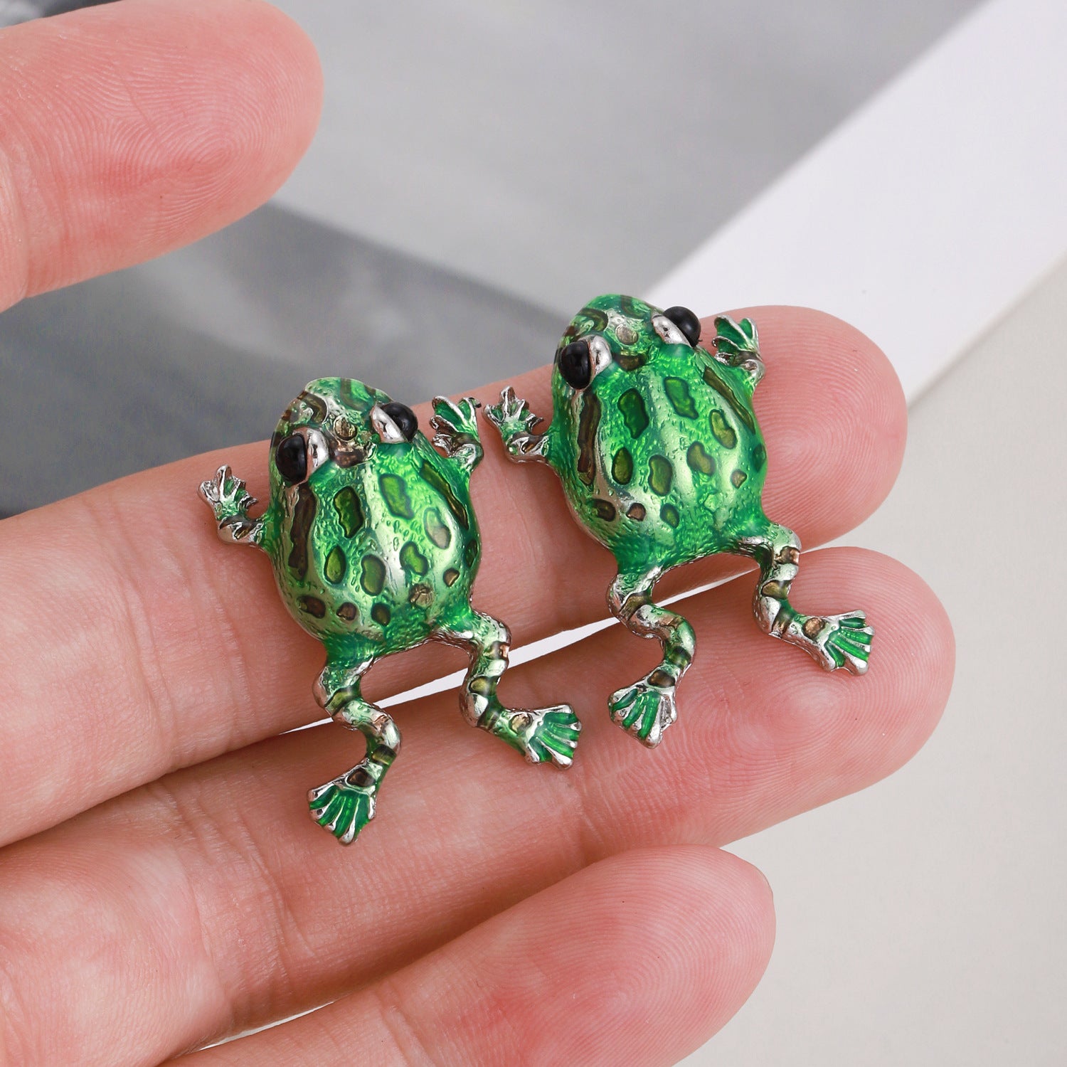 Retro Punk Style Frog Ear Clip Earrings