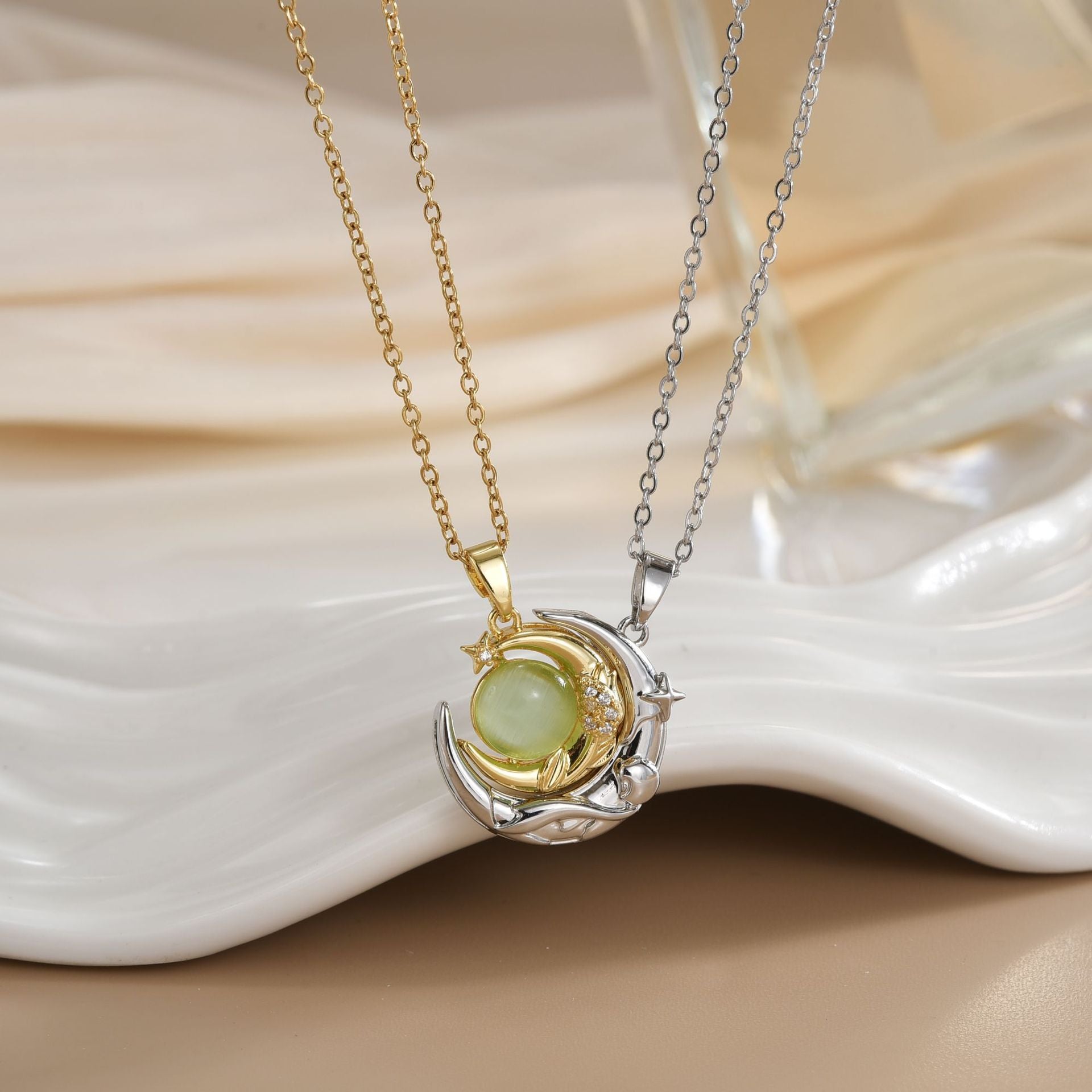 Versatile Magnetic Sun Moon Couple Necklace