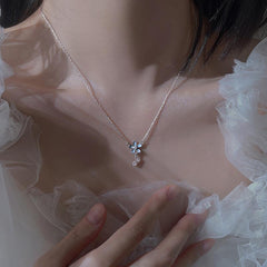 Blue Daisy Necklace
