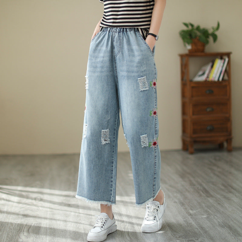 Women's Floral Embroidered Elastic Waist Jeans