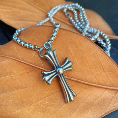 Retro Martin Cross Pendant Necklace