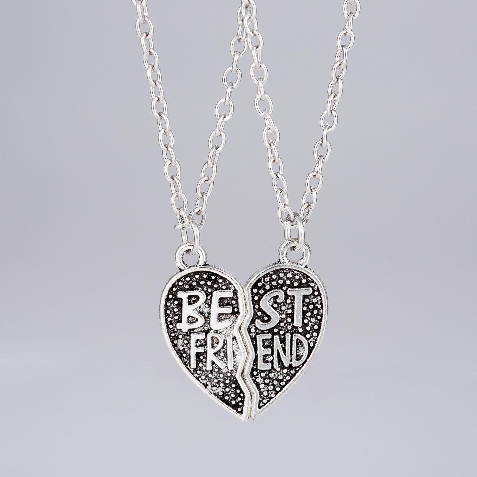 BEST FRIENDS Heart-shaped Pendant Necklace