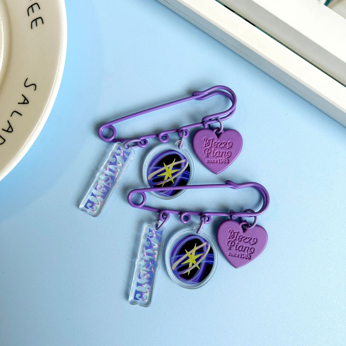 KATSEYE Acrylic Brooches Pendant Pins