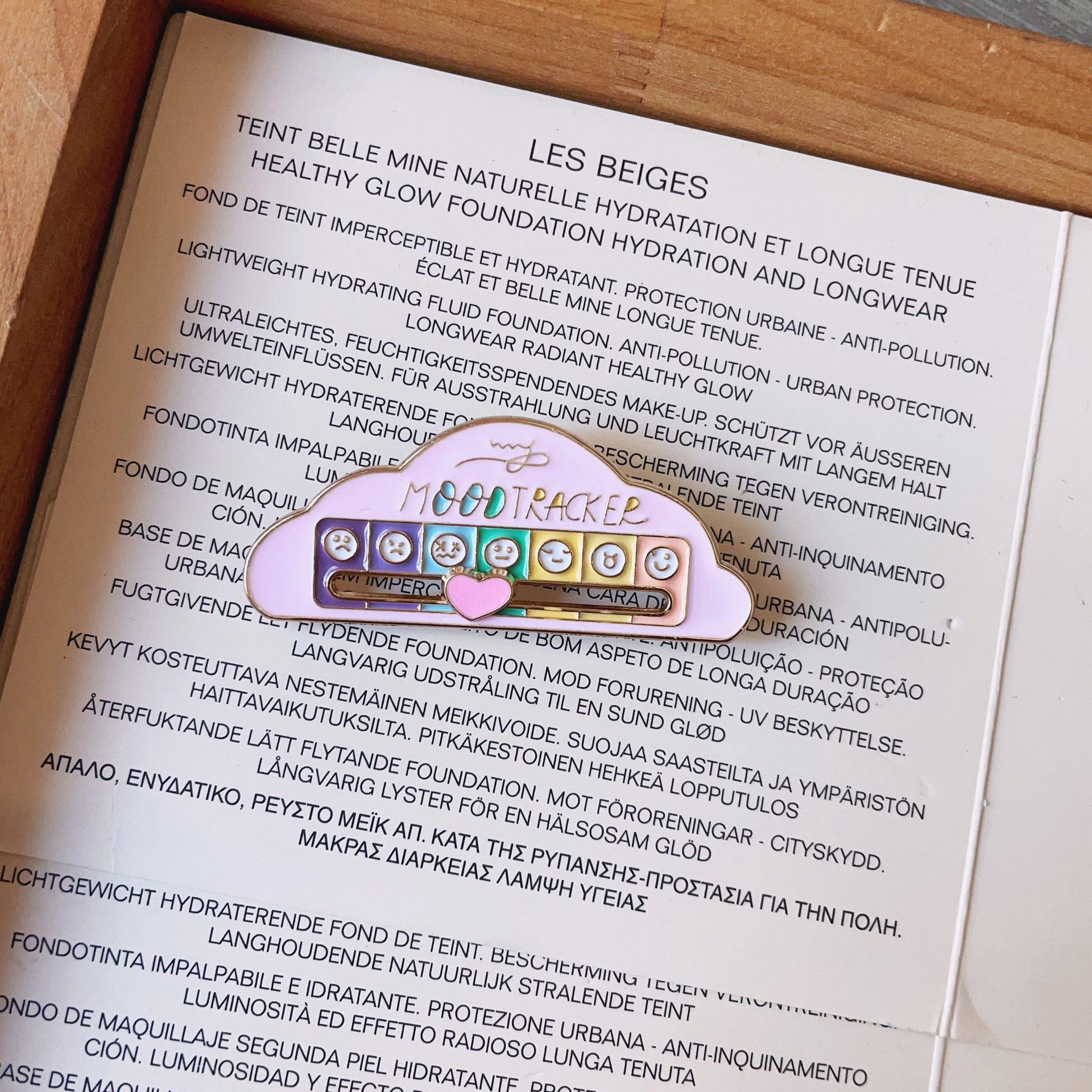 Mood Switch Brooch Badge