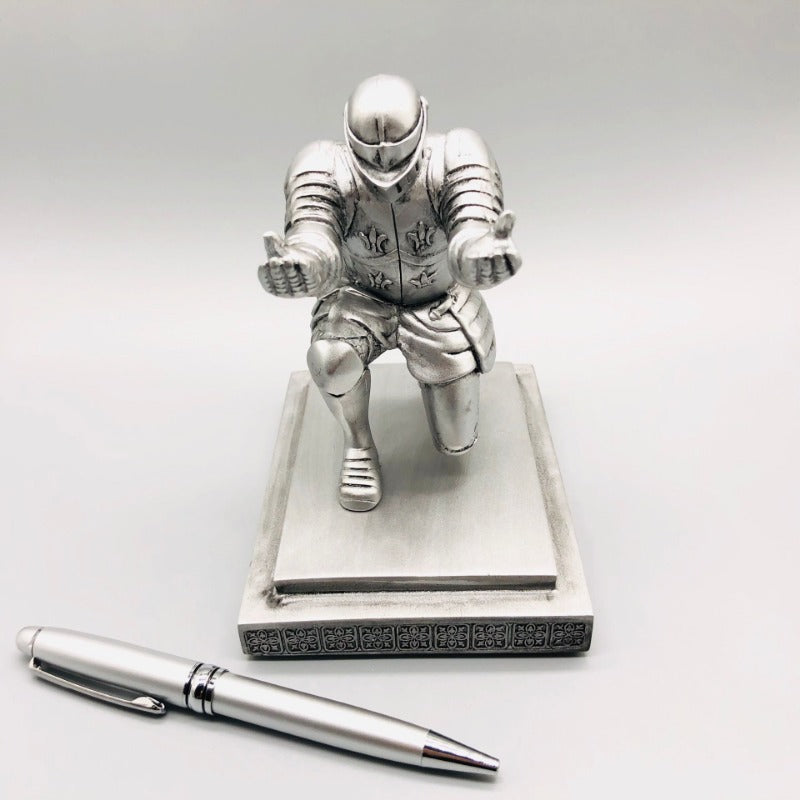 Knight Armor Pen Holder