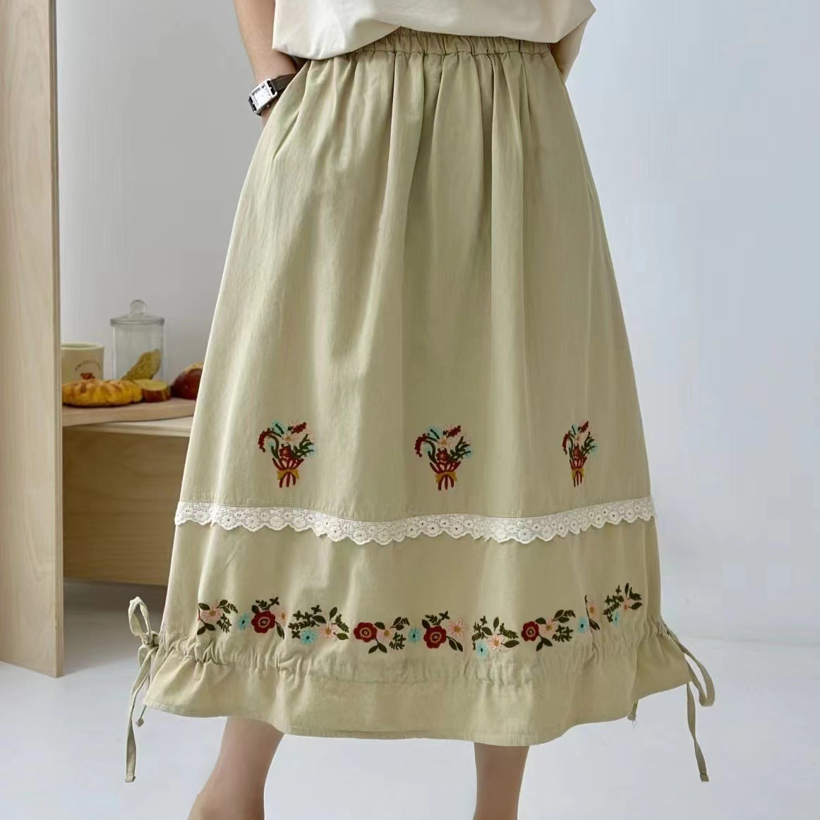 Lovely Floral Embroidered Drawstring A-line Skirt