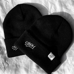 Versatile Stay Letter Embroidered Patch Knit Hat