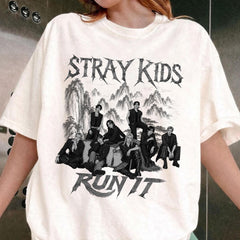SKZ World Tour Run It Graphic Aesthetic T-Shirt