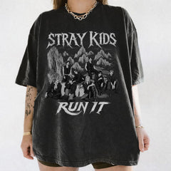 SKZ World Tour Run It Graphic Aesthetic T-Shirt