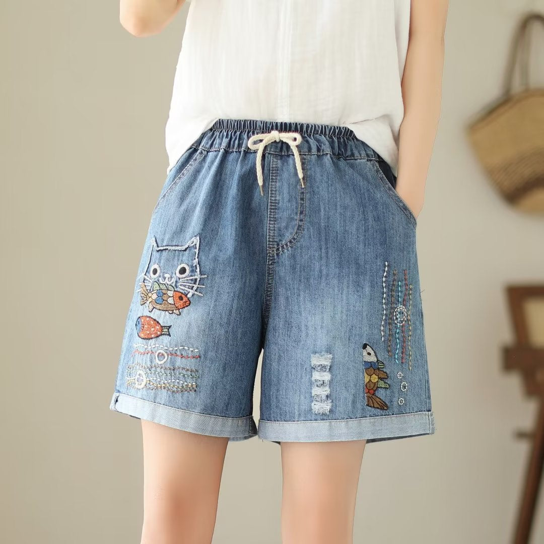 Retro Style Loose Floral Embroidered Denim Shorts