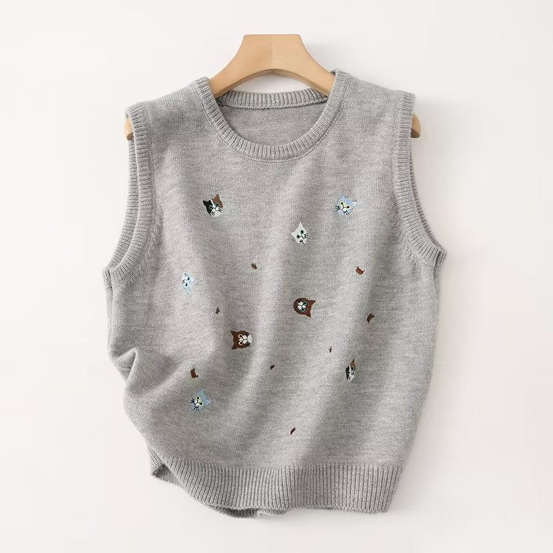 Cartoon Cat Embroidery Sleeveless Knitted Vest