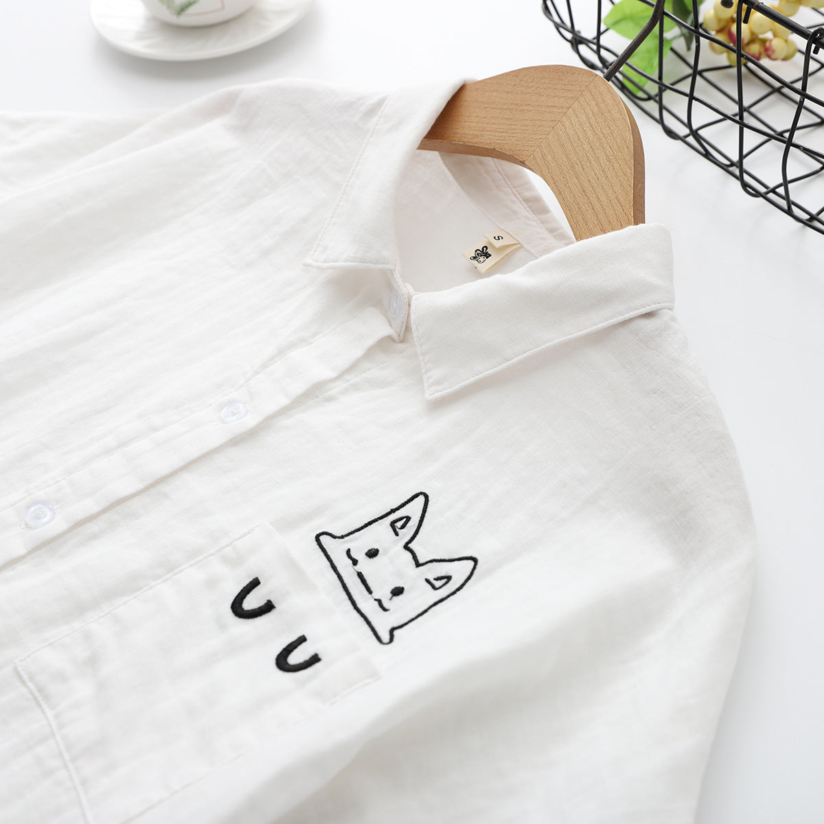 Japanese Style Fresh Women's Cat Embroidered Shirt