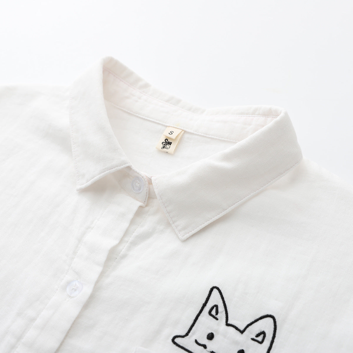 Japanese Style Fresh Women's Cat Embroidered Shirt