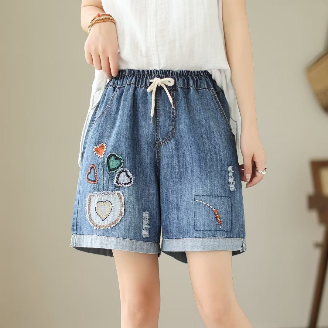 Retro Style Loose Floral Embroidered Denim Shorts